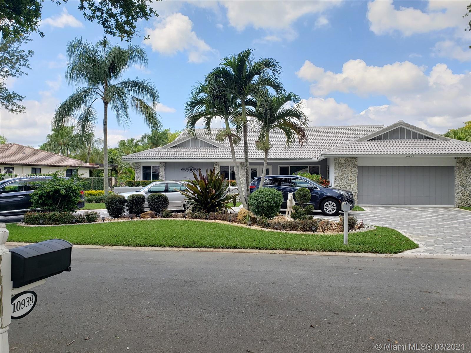 10948 NW 12th Dr, Coral Springs, FL 33071