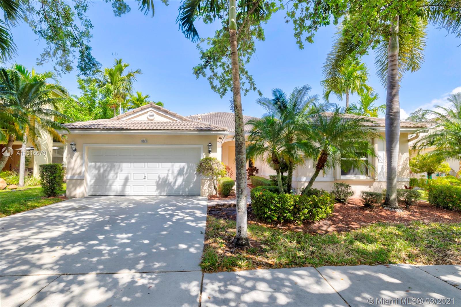 5345 NW 49th St, Coconut Creek, FL 33073