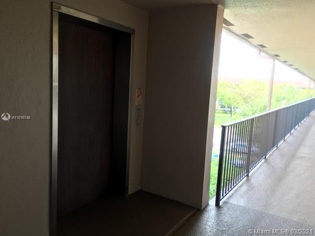 Pembroke Pines, FL 33027,850 SW 133rd Ter #413B