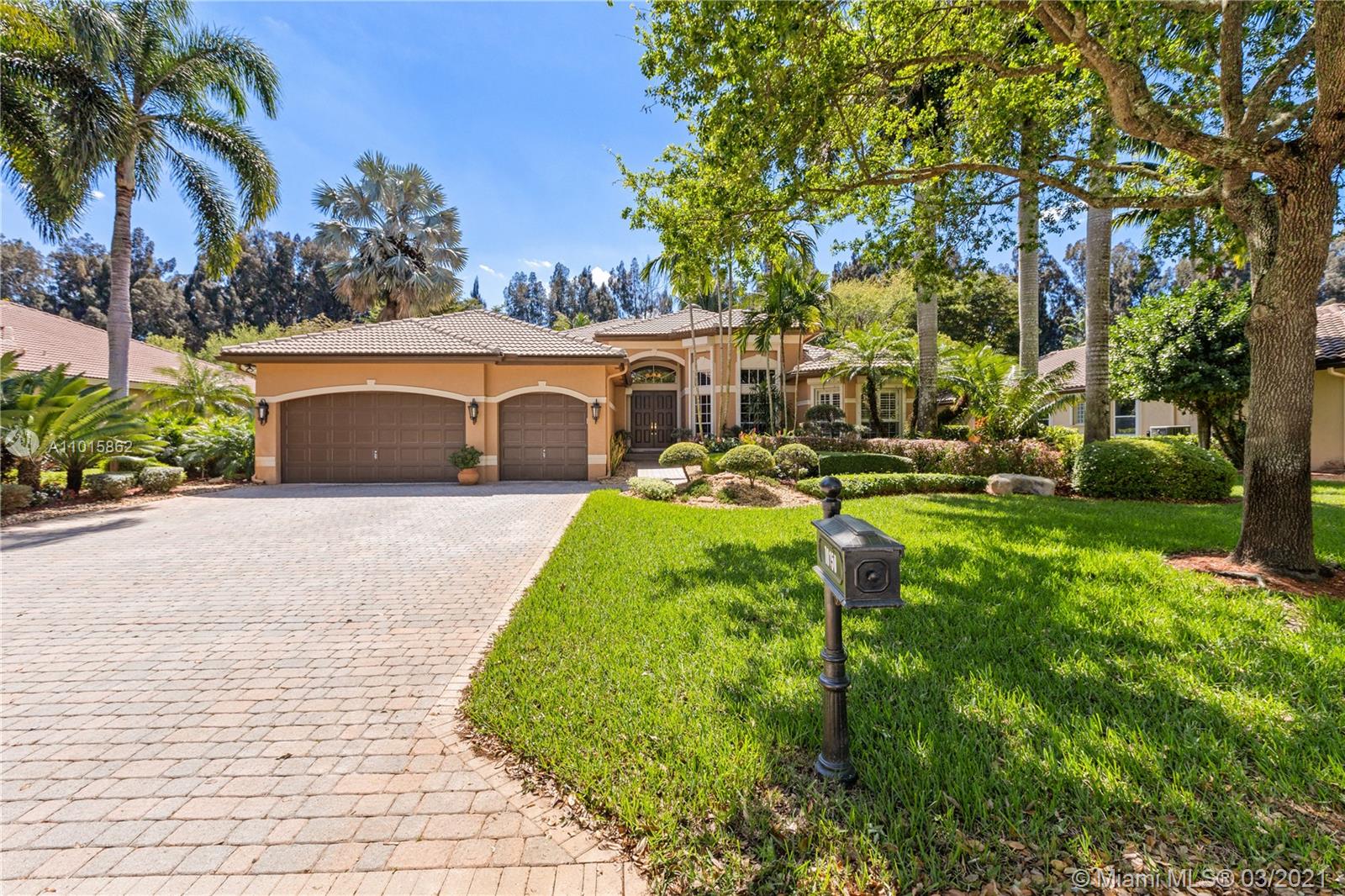 Davie, FL 33328,10150 S Lake Vista Cir