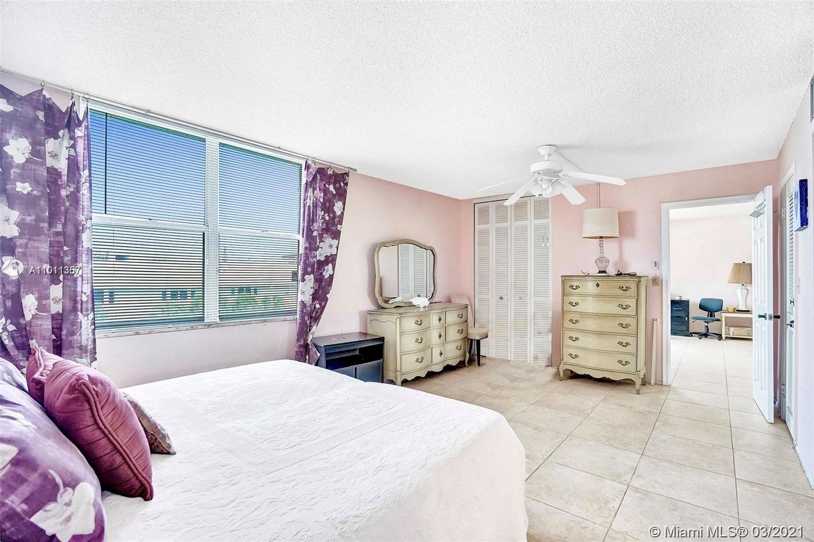 Bay Harbor Islands, FL 33154,9440 W Bay Harbor Dr #4A
