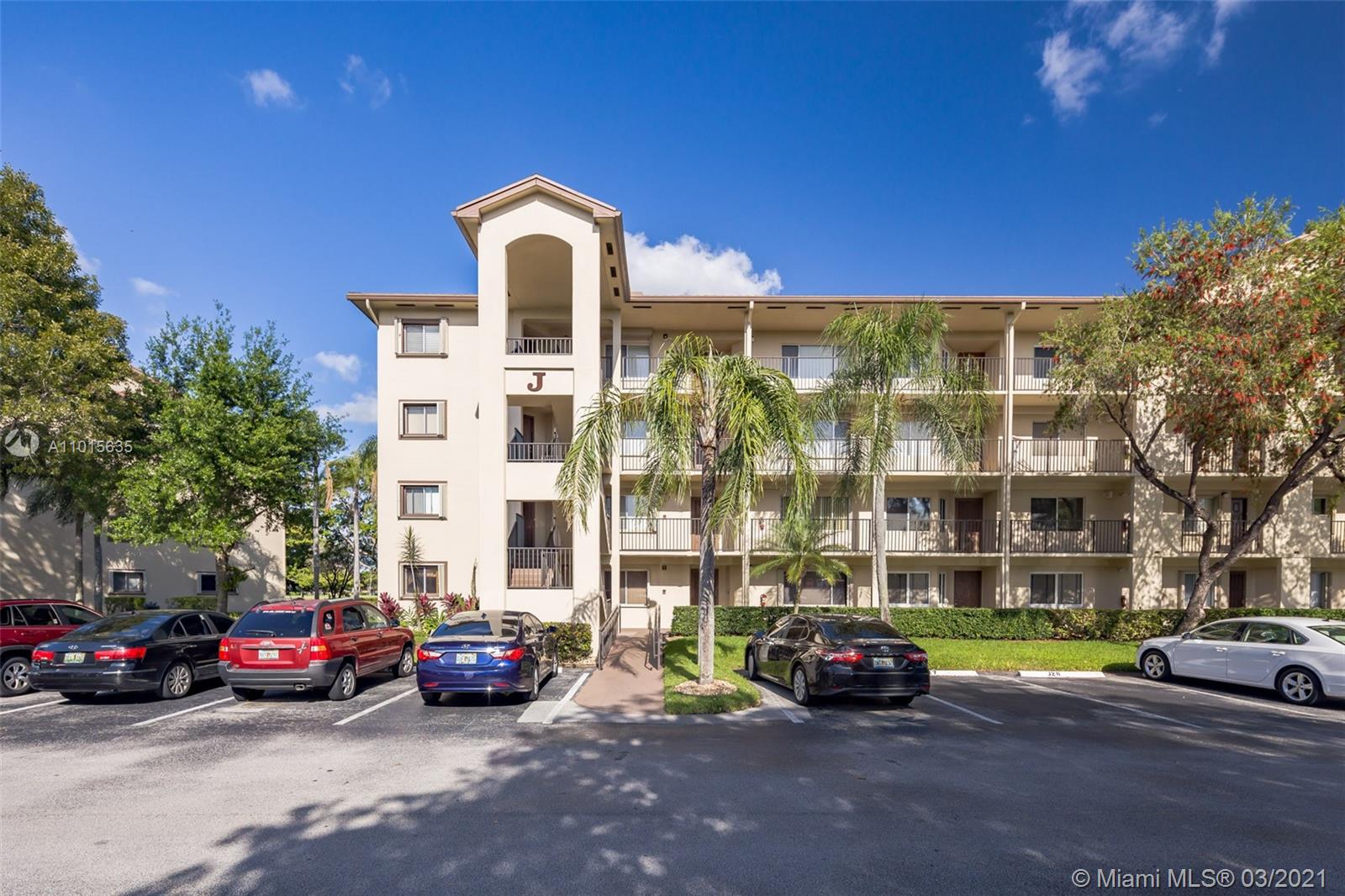 Pembroke Pines Waterfront Condos For Sale