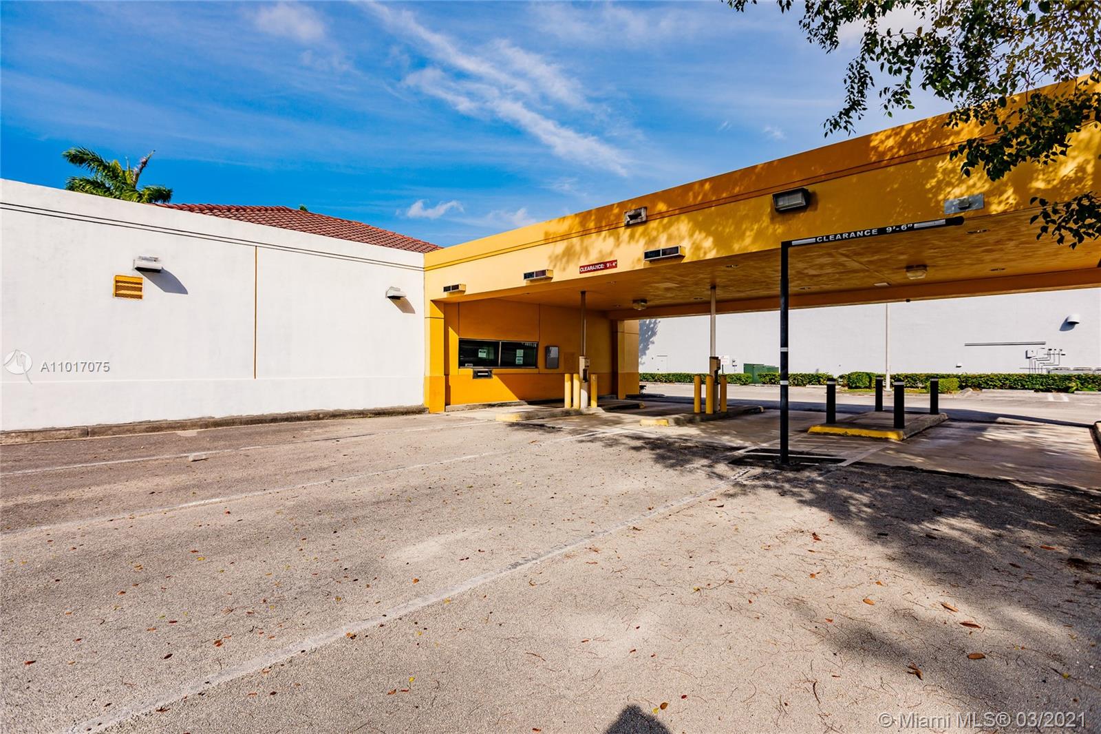 Doral, FL 33172,9770 NW 25th St