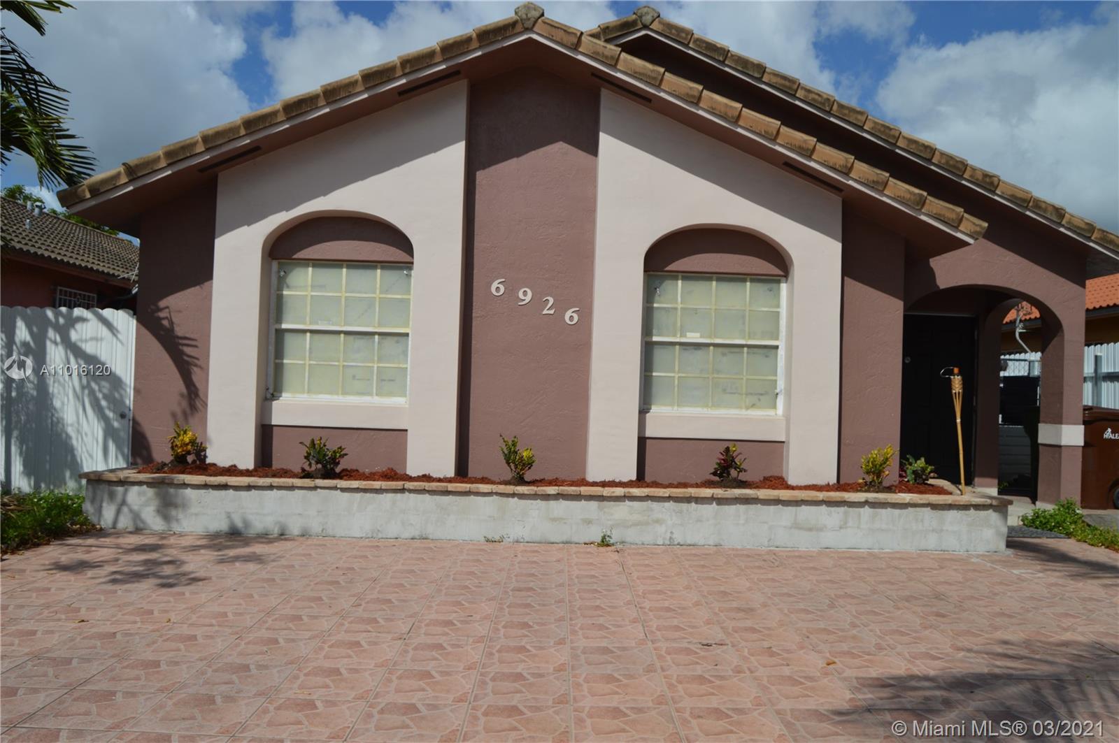 6926 W 24th Ct,  Hialeah,  FL 33016