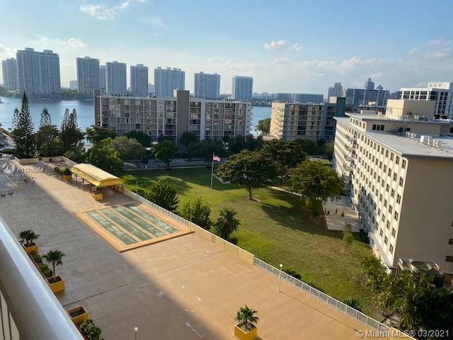 Sunny Isles Beach, FL 33160,231 174th St #1101