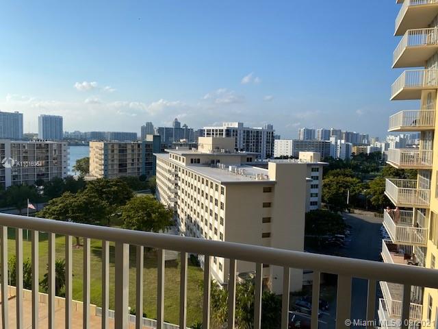 Sunny Isles Beach, FL 33160,231 174th St #1101