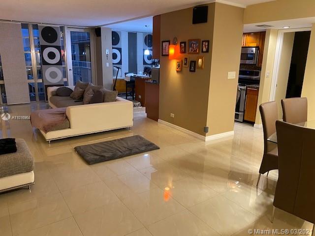 Sunny Isles Beach, FL 33160,231 174th St #1101