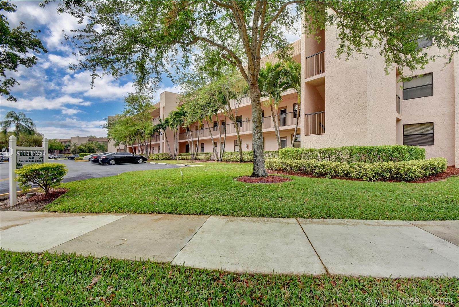 Sunrise, FL 33322,10402 Sunrise Lakes Blvd #212