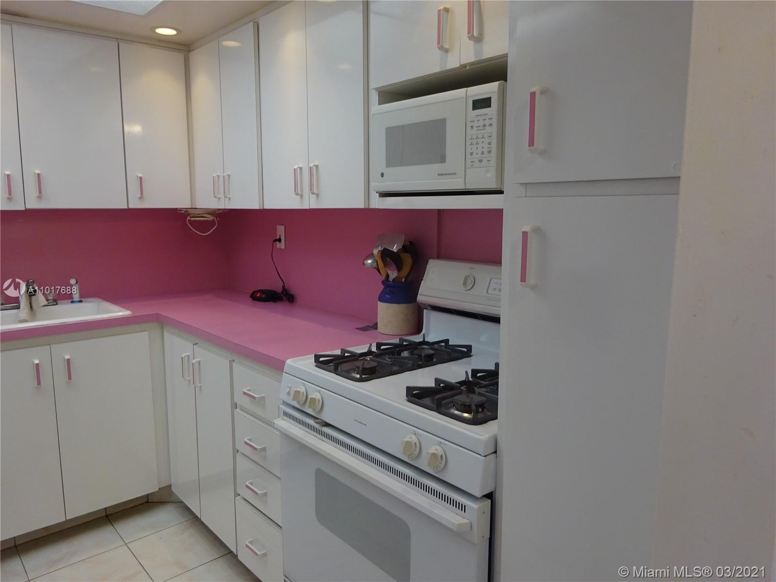 Hallandale Beach, FL 33009,3140 S Ocean Dr #1803