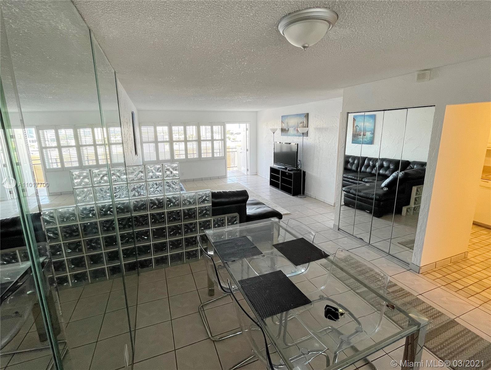 Hallandale Beach, FL 33009,401 Golden Isles Dr #903