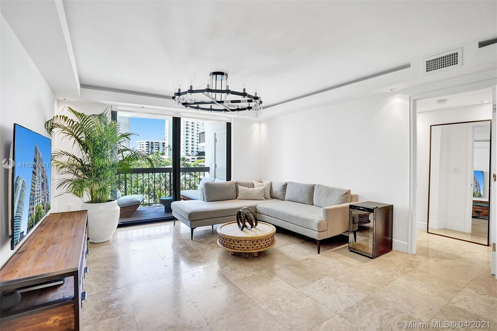 Miami, FL 33129,2333 Brickell Ave #404