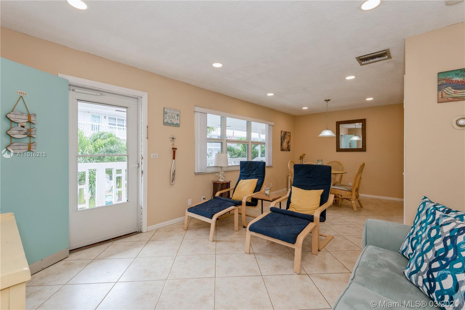 Lauderdale By The Sea, FL 33308,226 Hibiscus Ave #203
