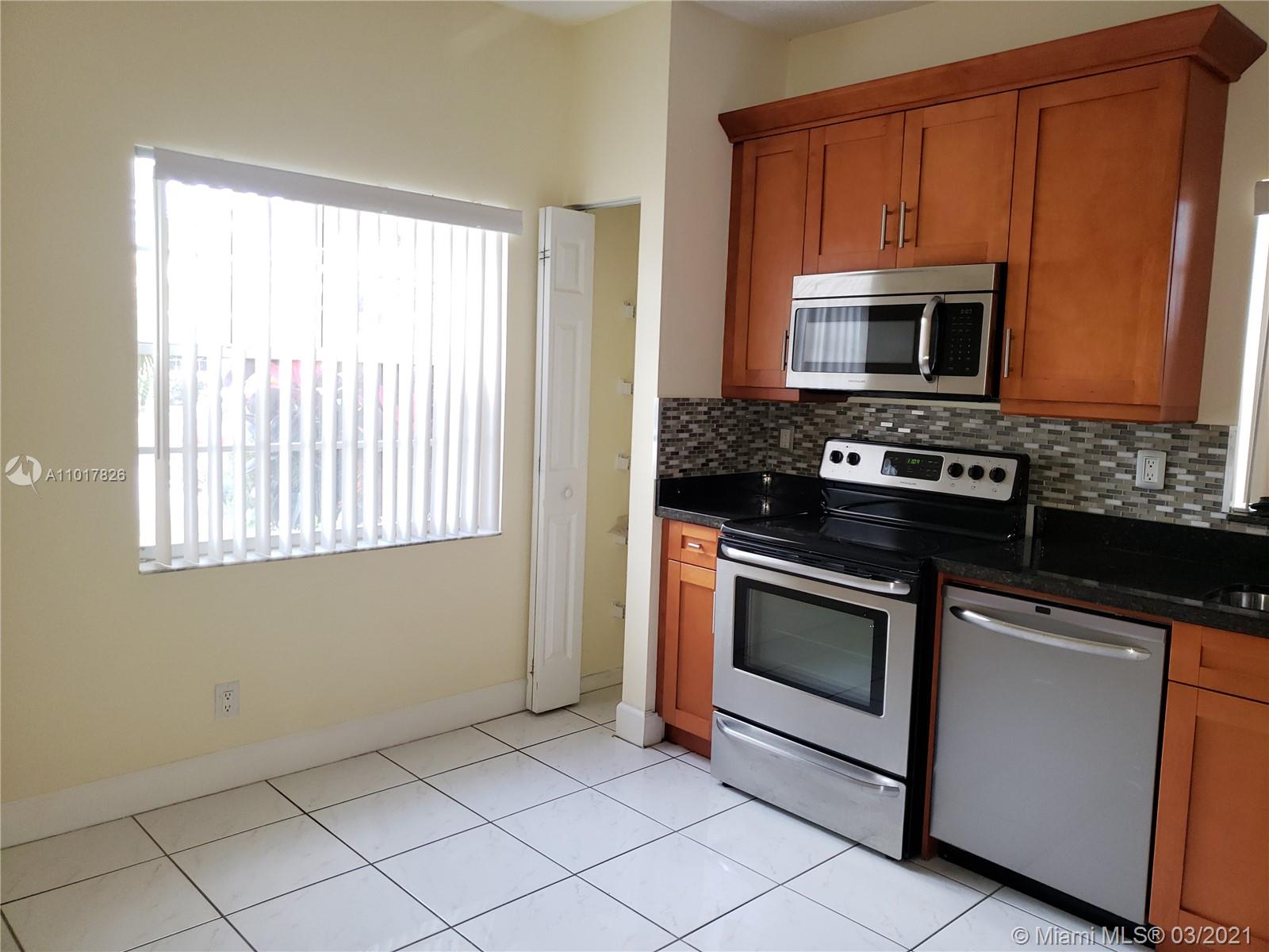 Pembroke Pines, FL 33029,17343 NW 6TH CT #17343