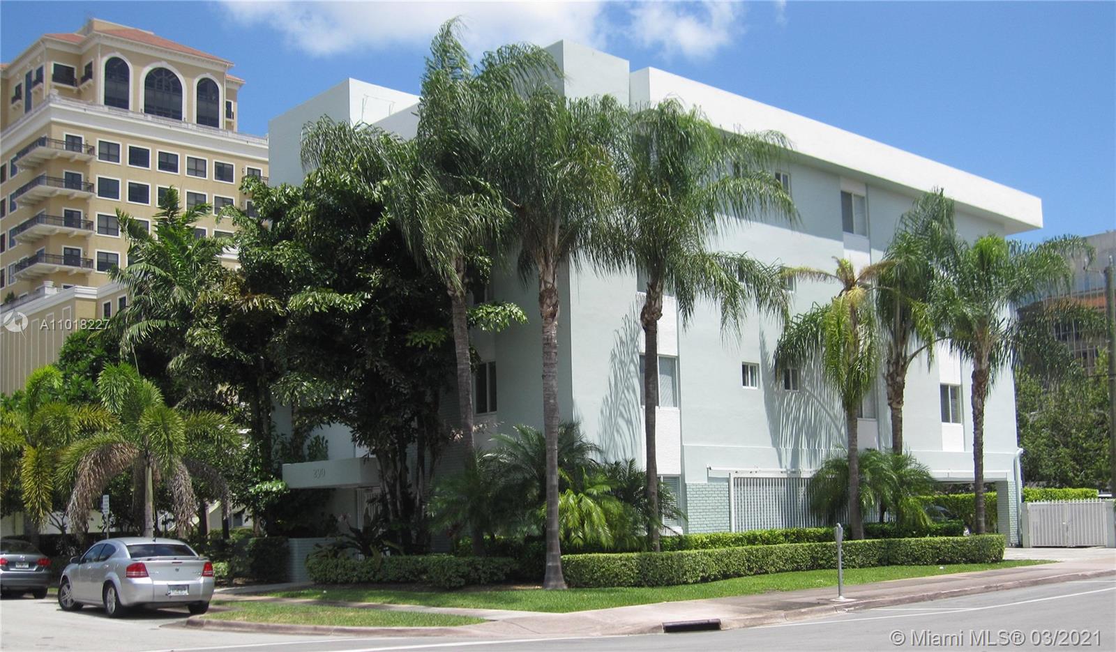 Coral Gables, FL 33134,290 Navarre Ave #303