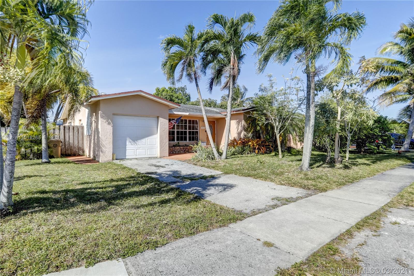 7691 NW 32nd   St, Davie, FL 33024