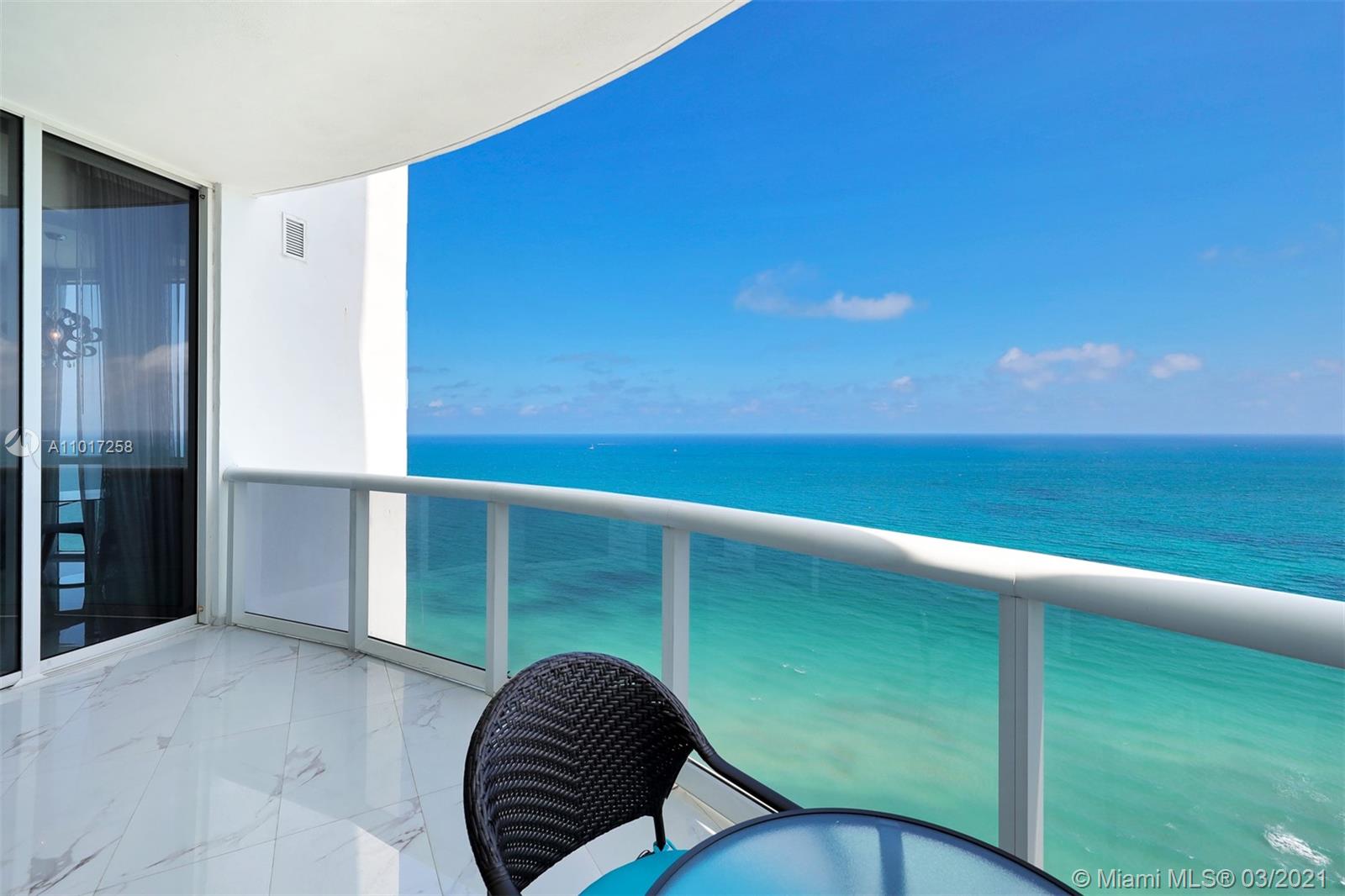 Sunny Isles Beach, FL 33160,18201 Collins Ave #3909