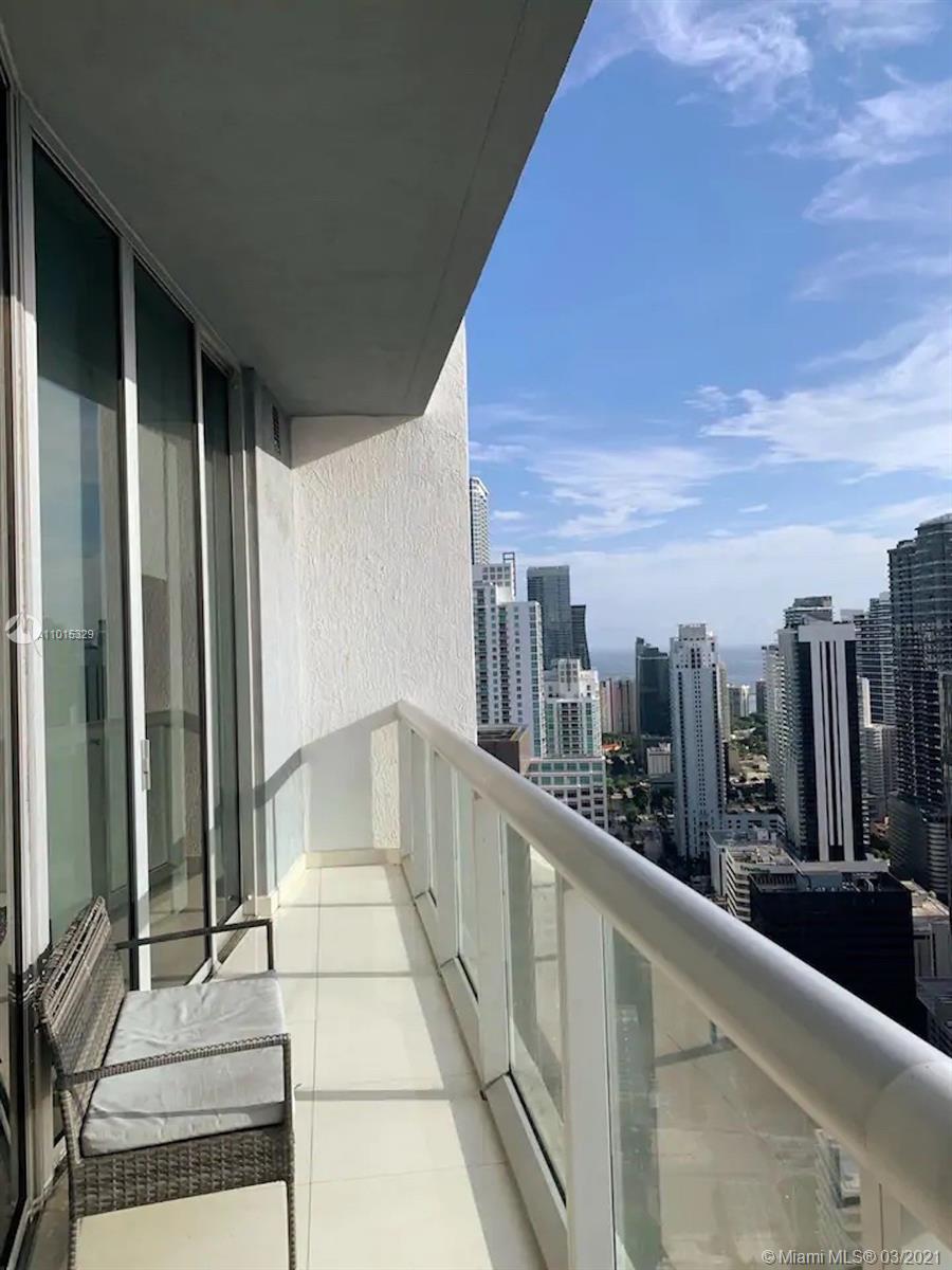 Miami, FL 33131,485 Brickell Ave #4907