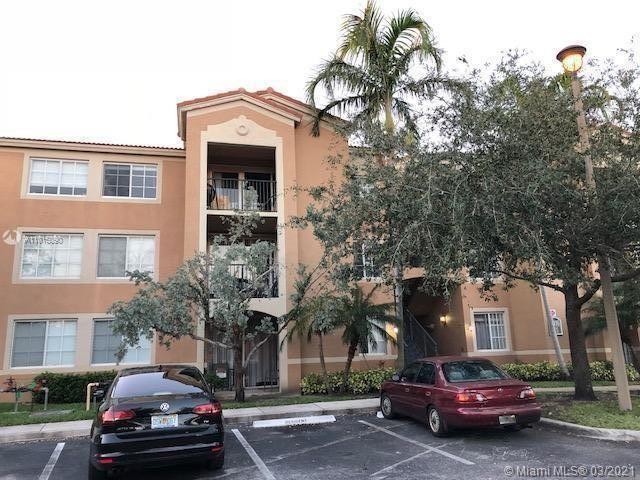 7970 N Nob Hill Rd #305, Tamarac, FL 33321