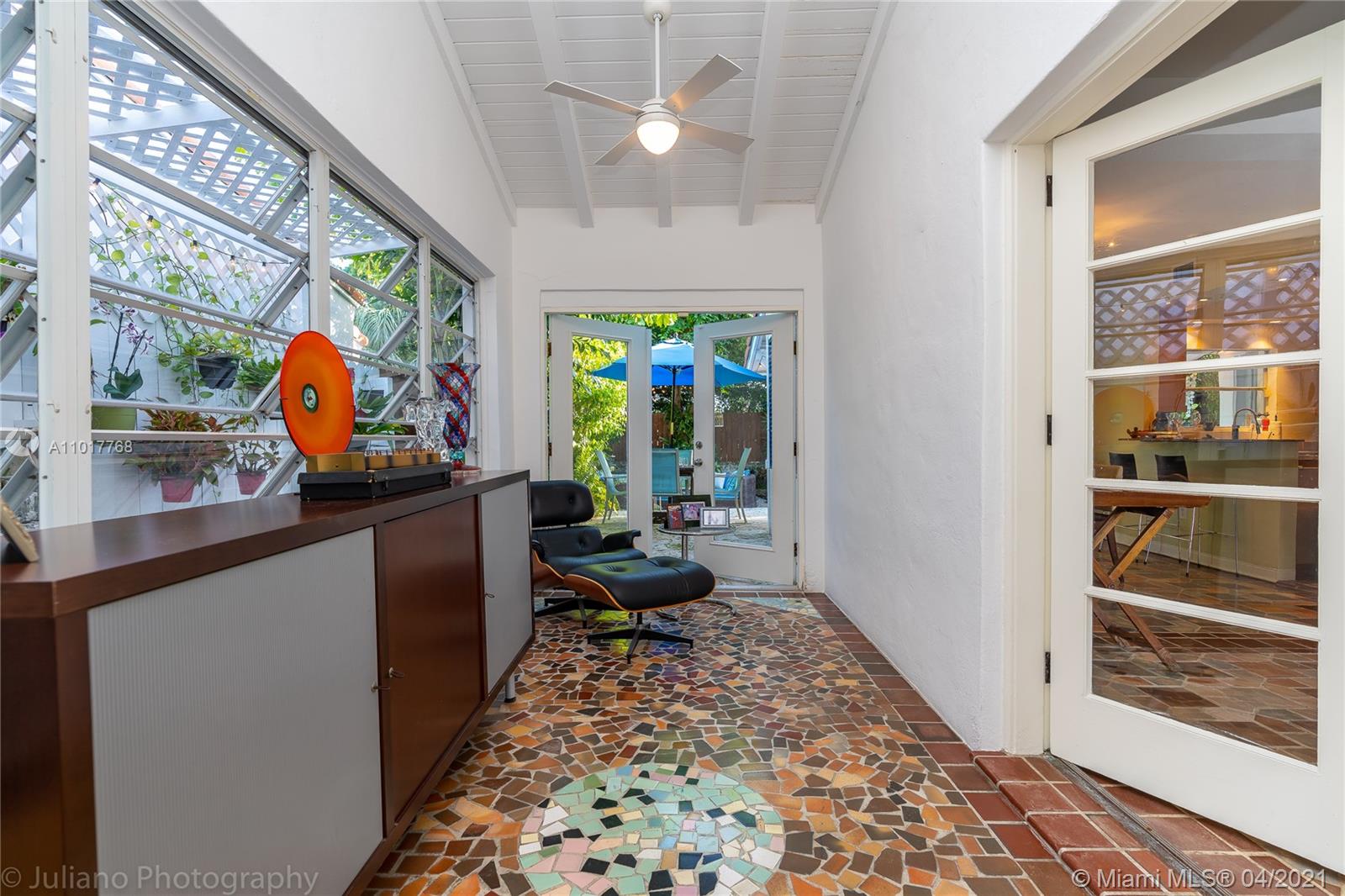 Miami Beach, FL 33139,842 Espanola Way