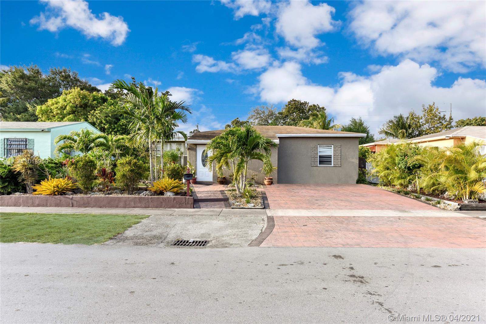 305 NW 134th St,  North Miami,  FL 33168