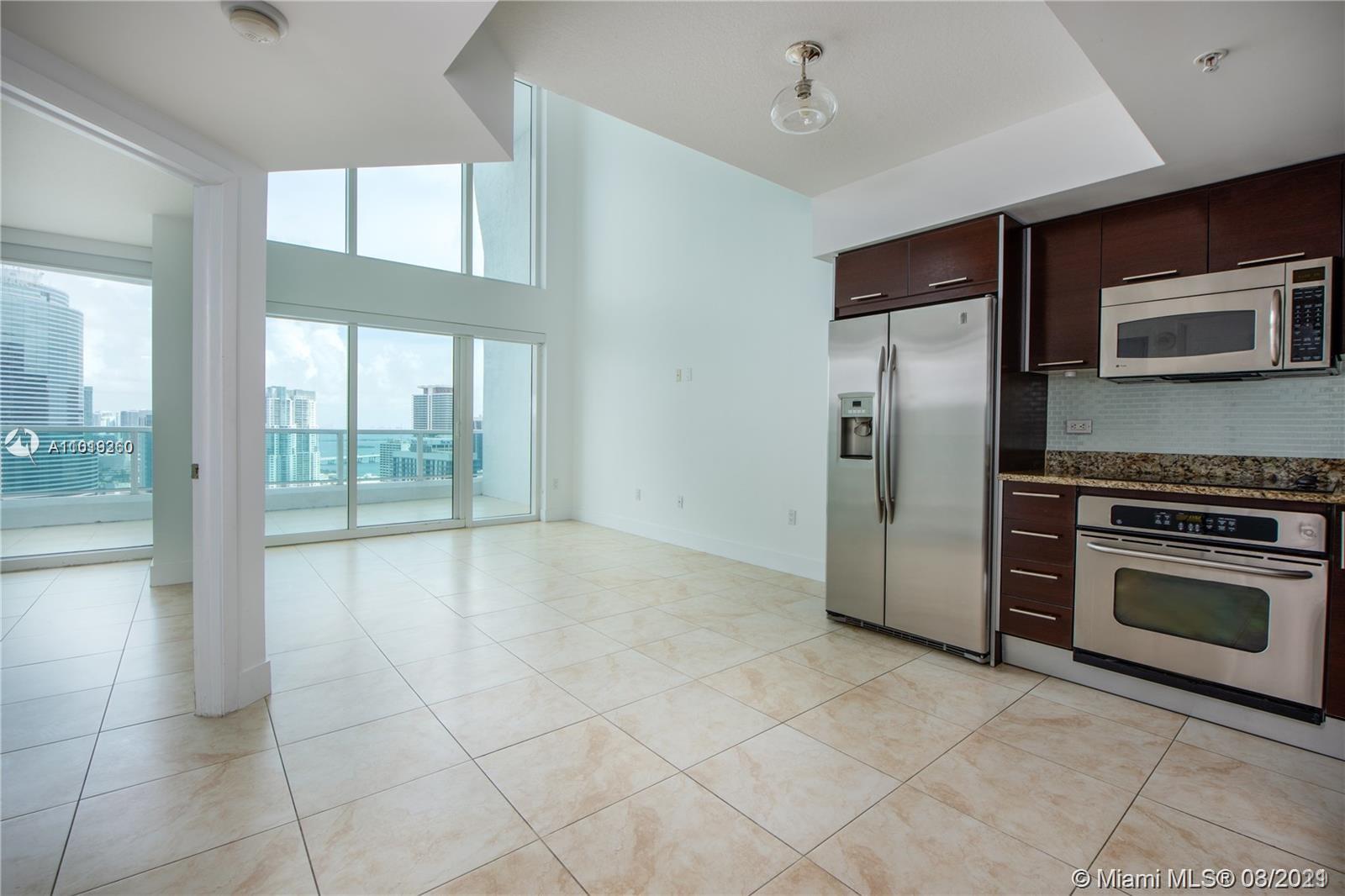 41 SE 5th St #2409, Miami, FL 33131