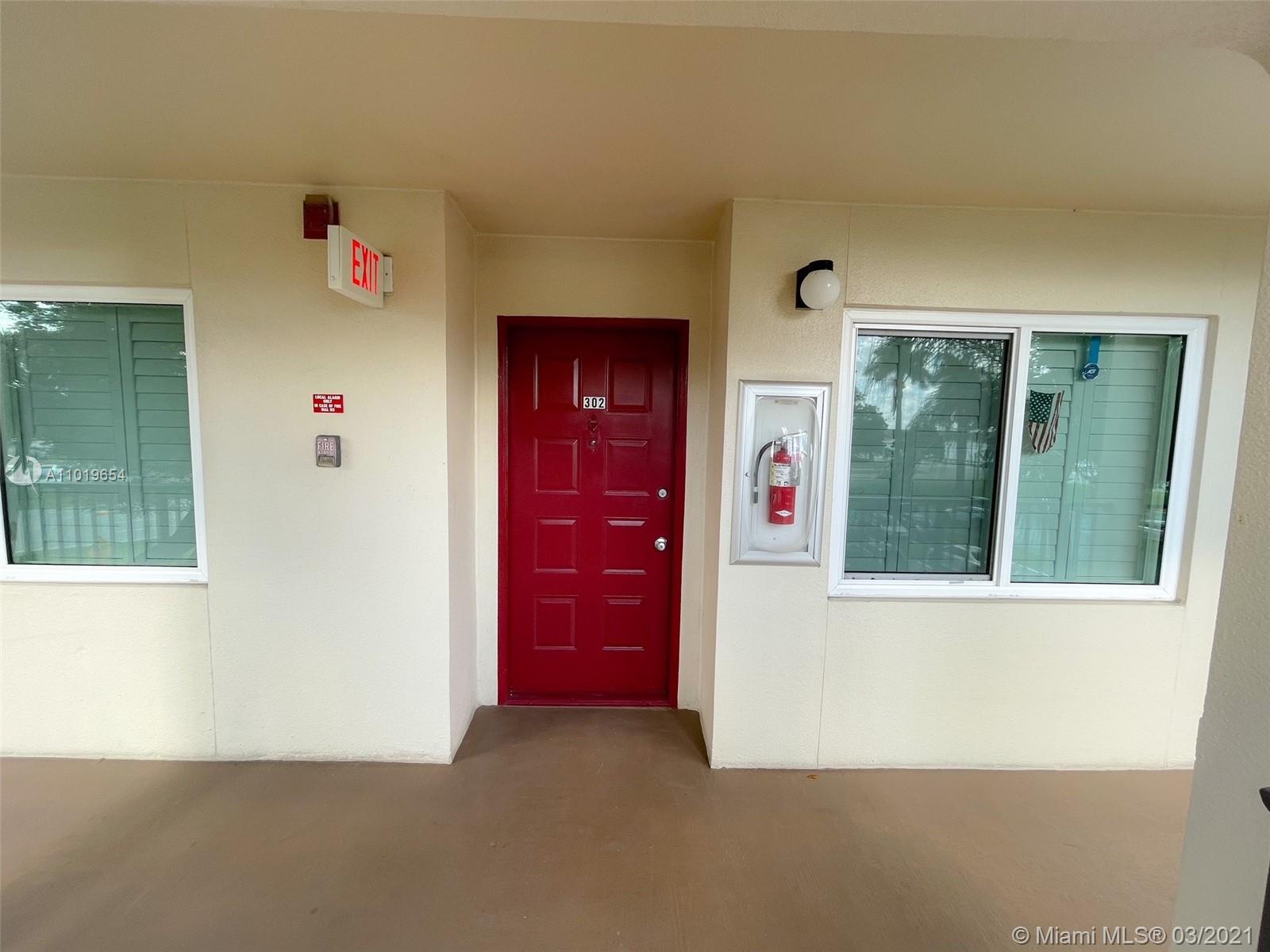 Pembroke Pines, FL 33027,901 SW 128th Ter #302A