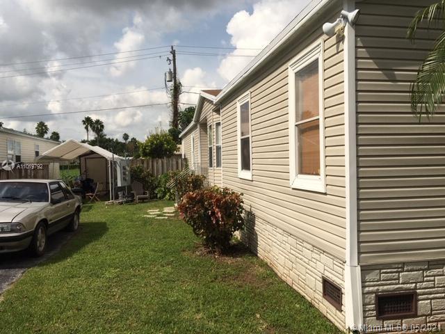 Homestead, FL 33030,220 NE 12th Ave   #34