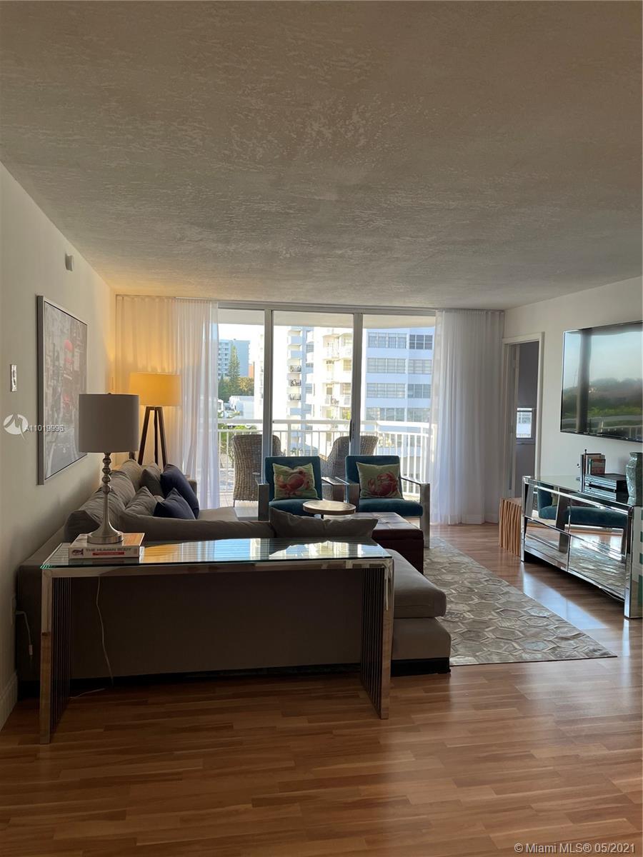 18021 Biscayne Blvd #502, Aventura, FL 33160