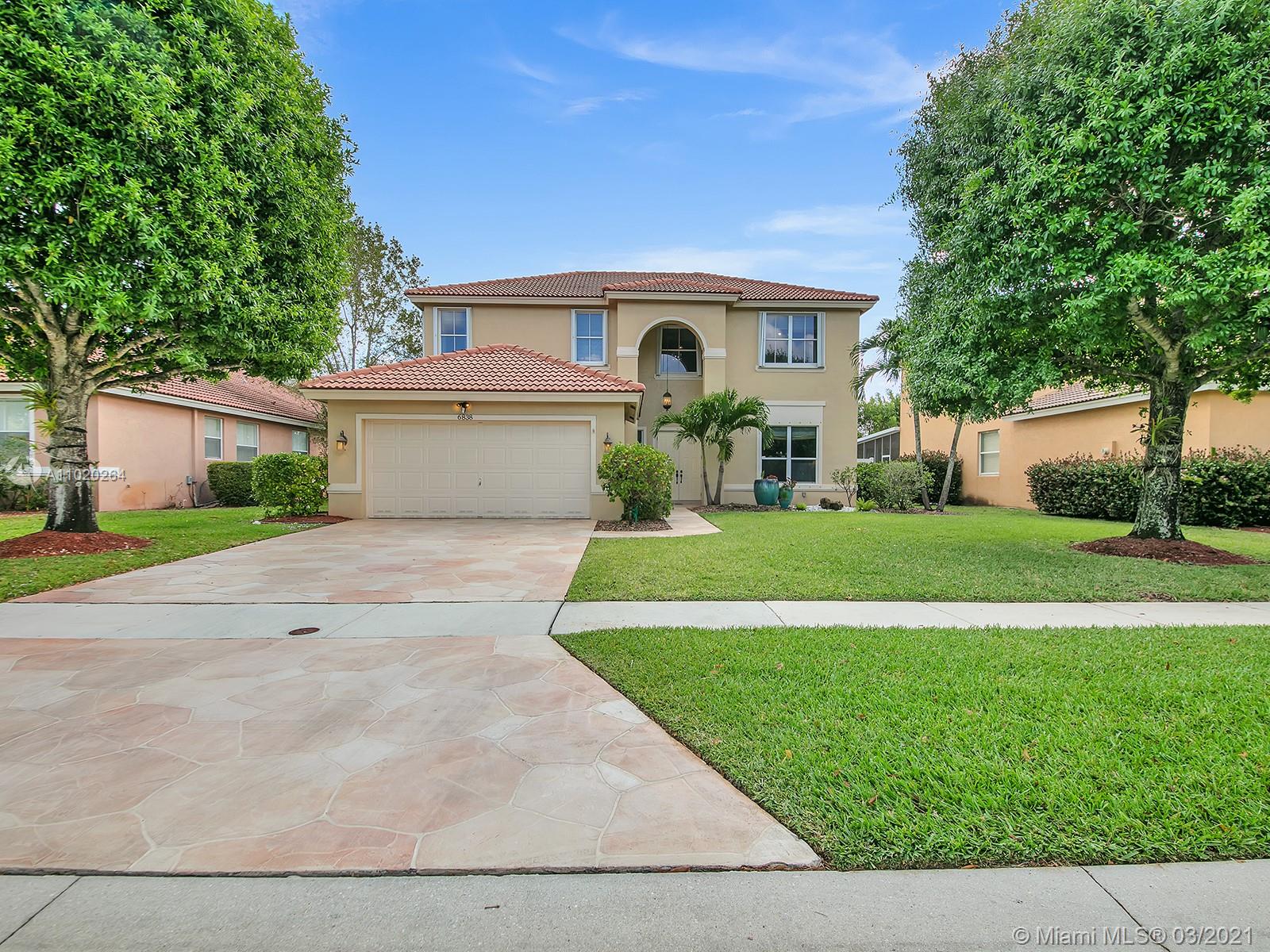 Lake Worth, FL 33463,6838 Lake Nona Pl