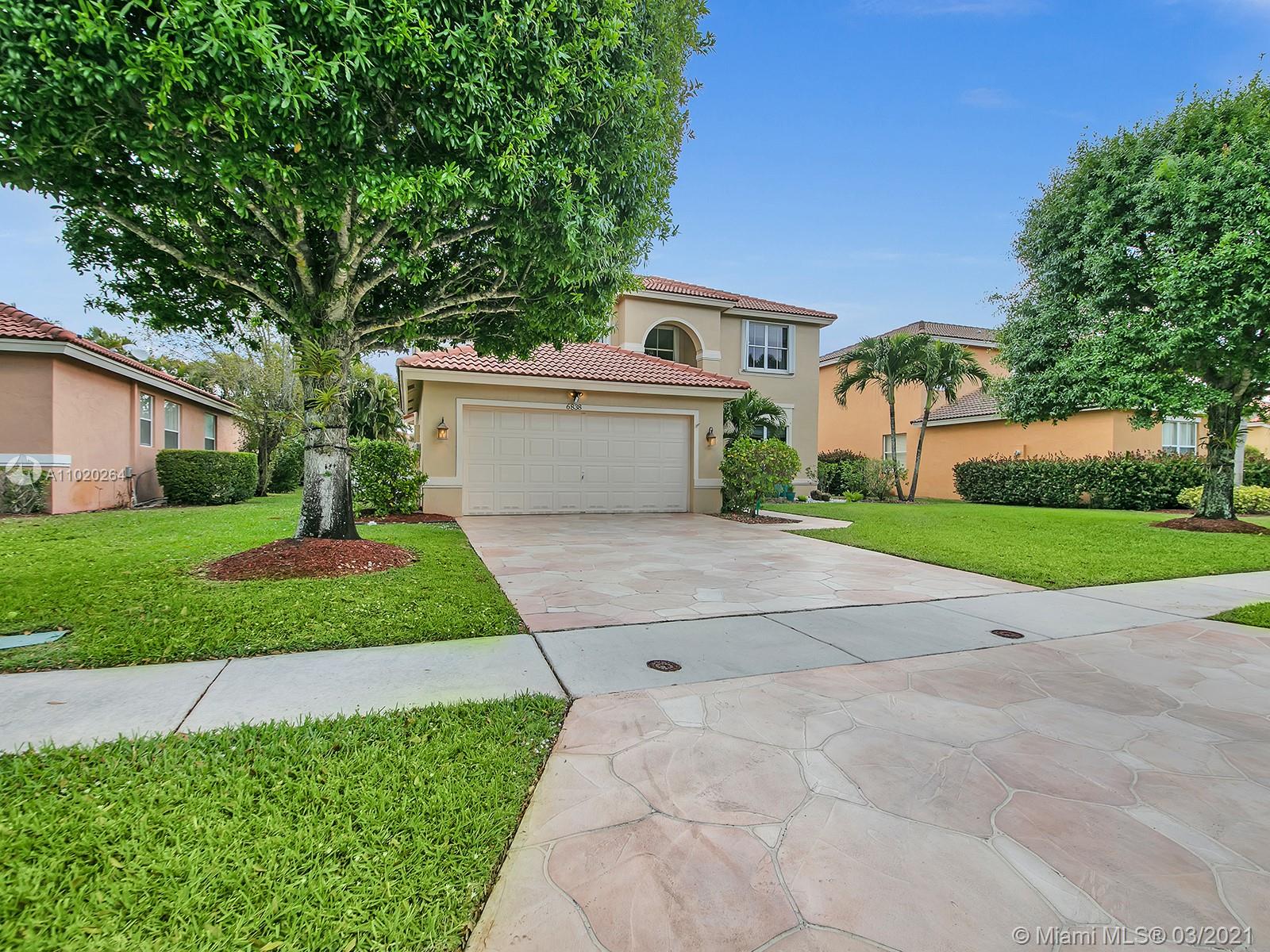 Lake Worth, FL 33463,6838 Lake Nona Pl