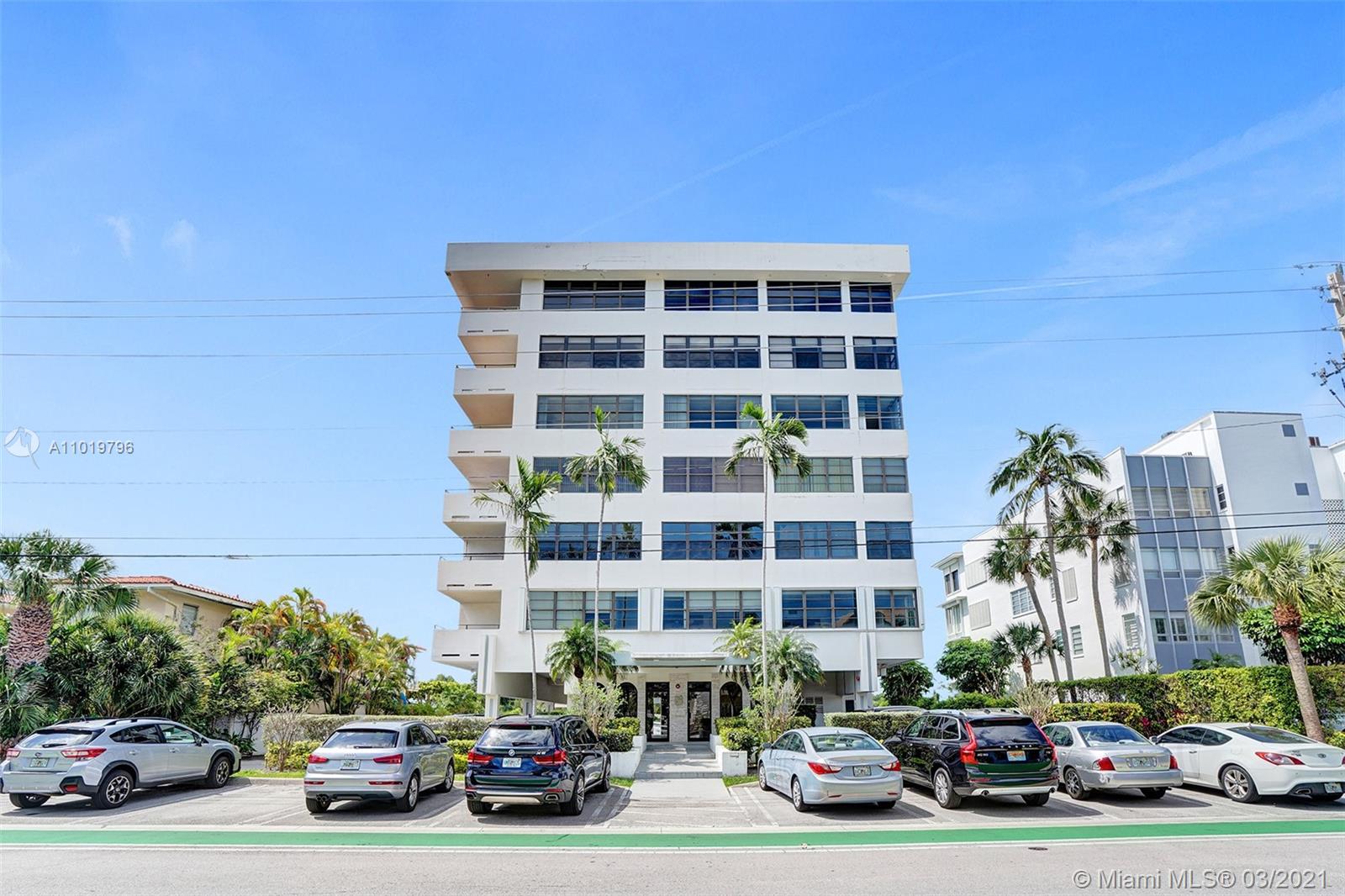 9180 W Bay Harbor Dr #2C, Bay Harbor Islands, FL 33154