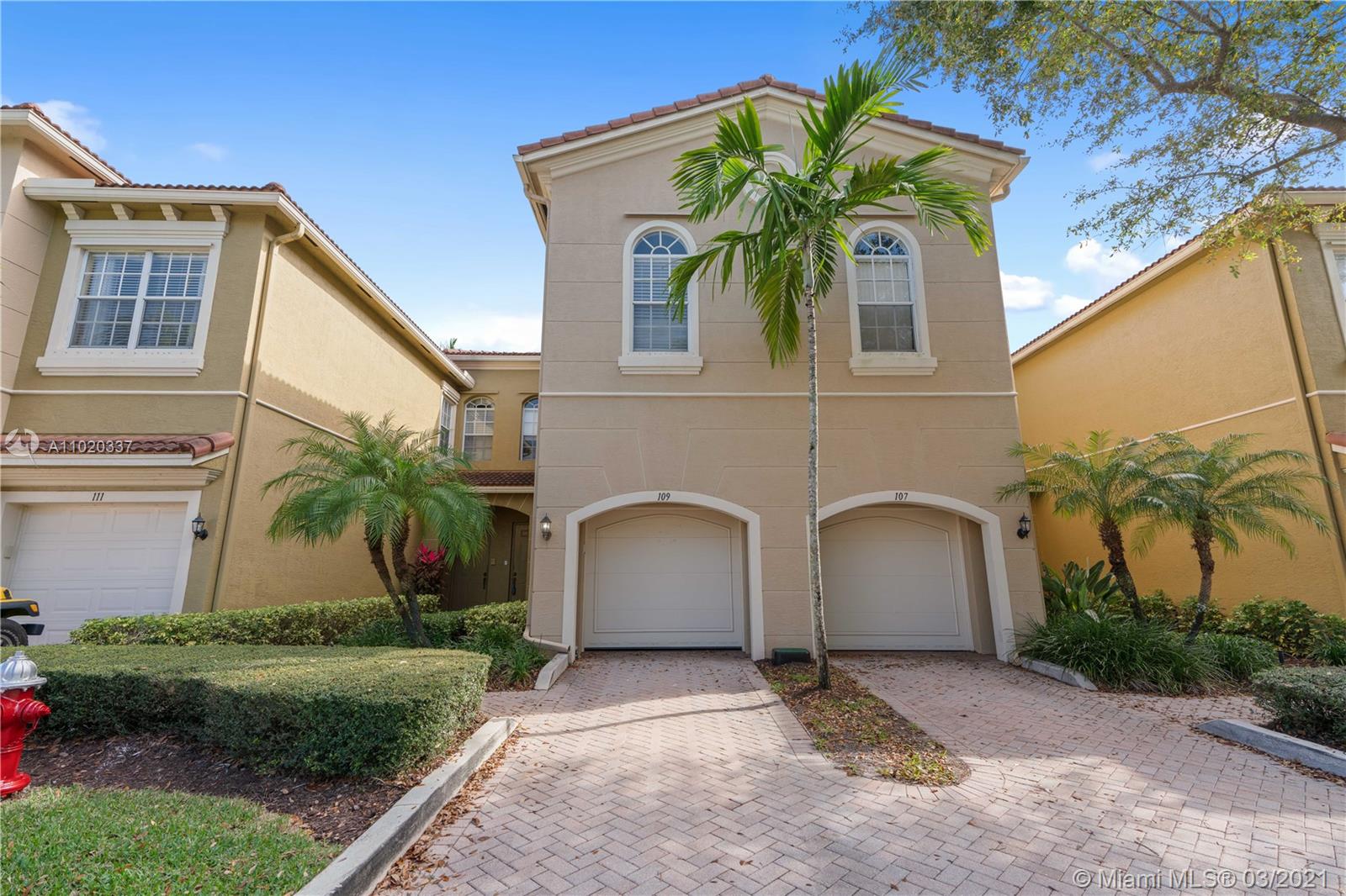 Palm Beach Gardens, FL 33418,4991 Bonsai Cir #109