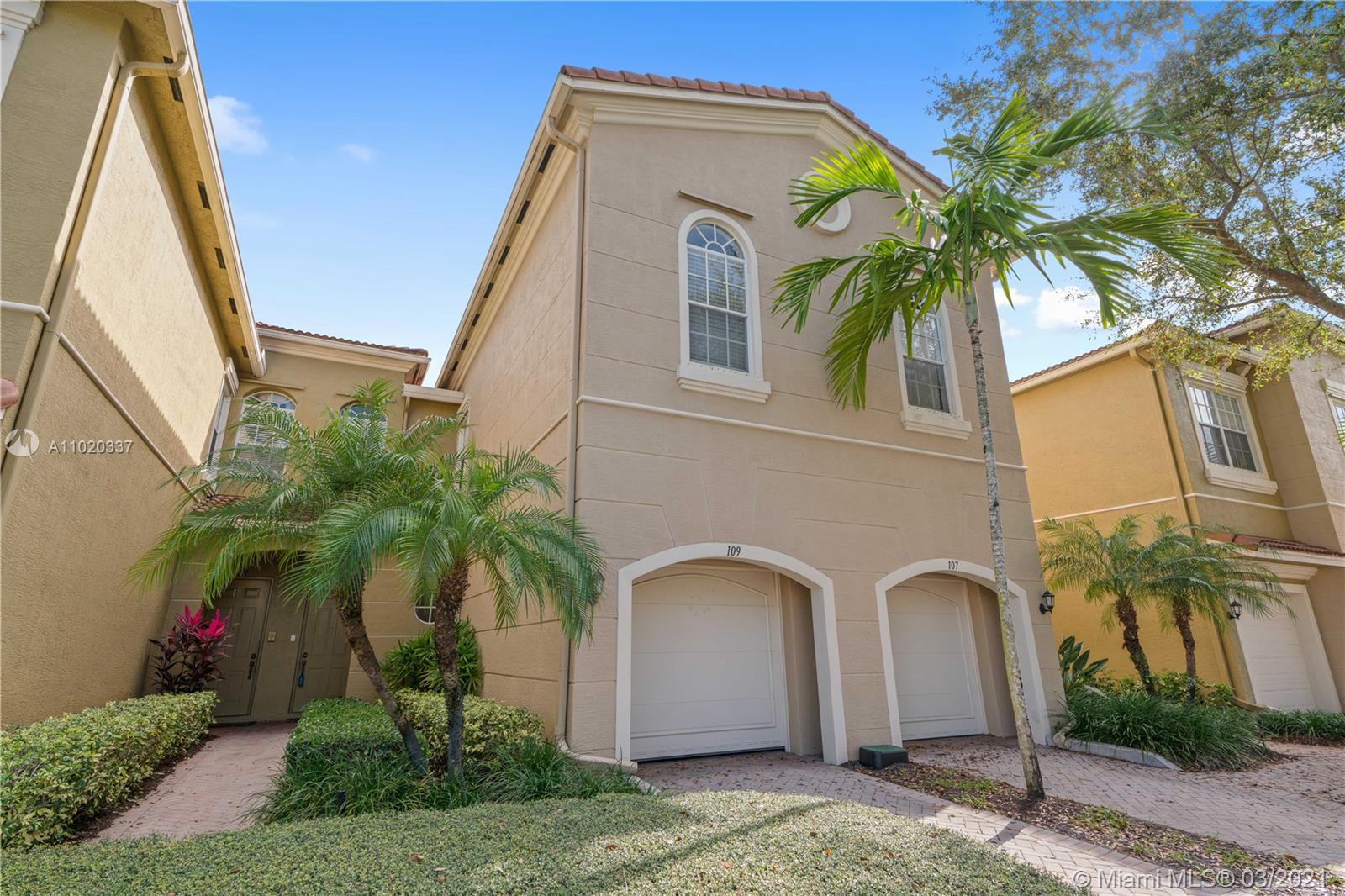 Palm Beach Gardens, FL 33418,4991 Bonsai Cir #109