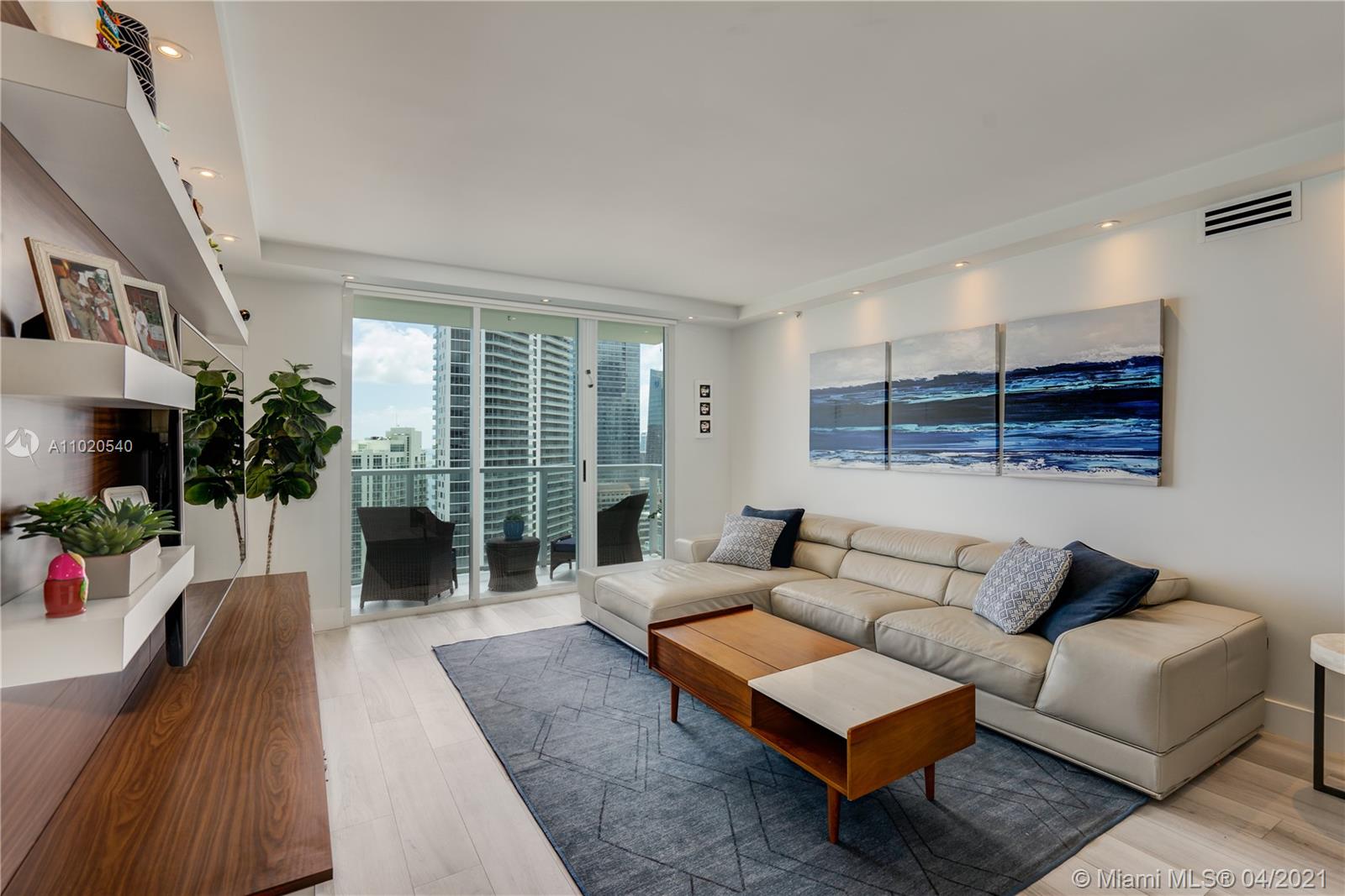 Miami, FL 33131,1155 Brickell Bay Dr #3103