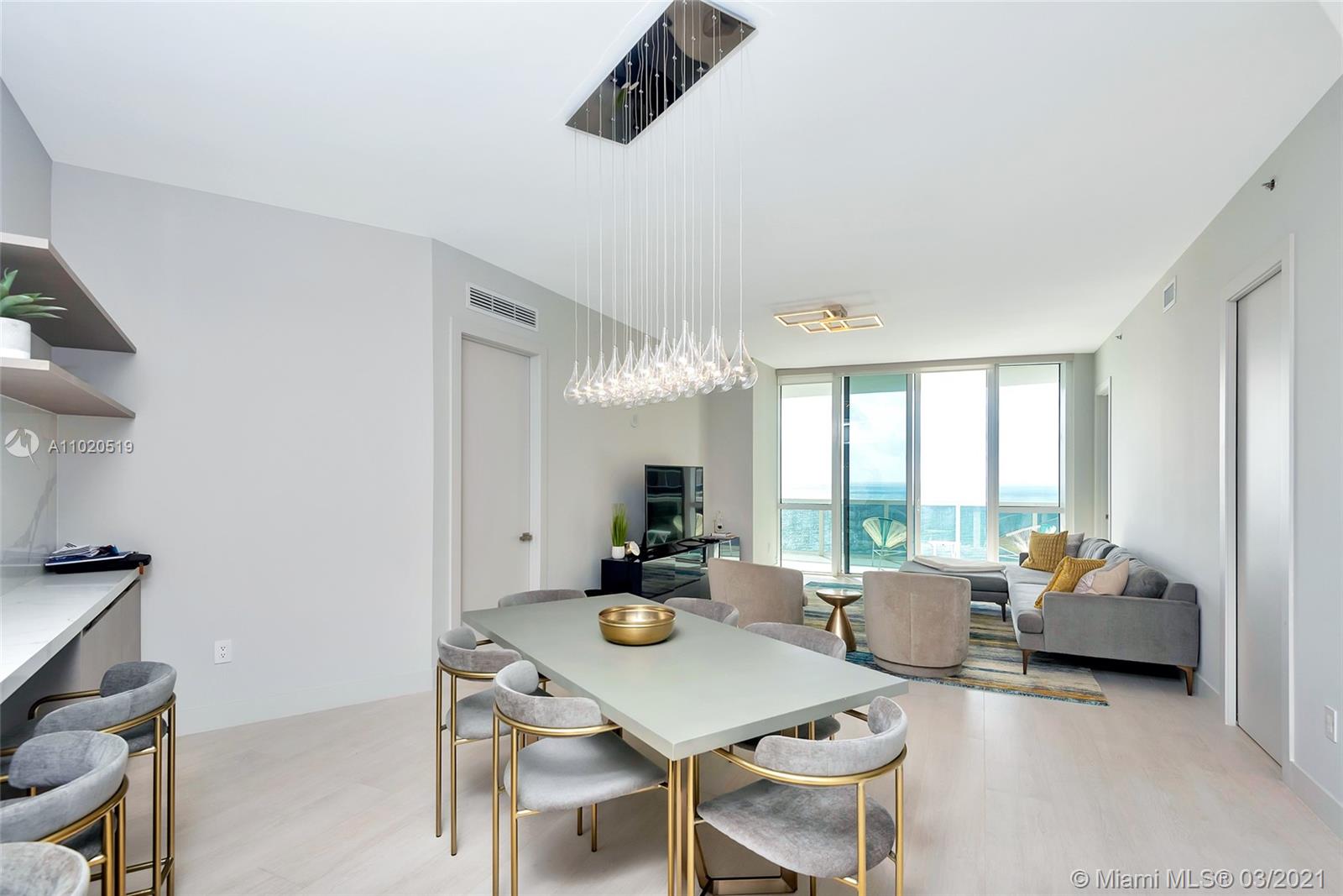 Sunny Isles Beach, FL 33160,16001 Collins Ave #2107