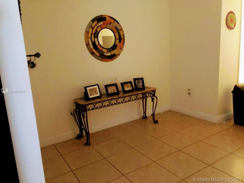 Fort Lauderdale, FL 33312,230 SW 14th Ave #230