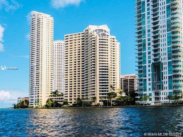 Miami, FL 33131,888 Brickell Key Dr #504