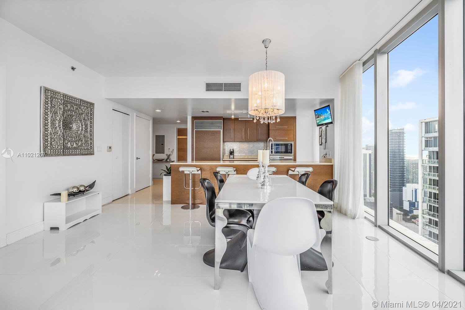 Miami, FL 33131,475 Brickell Ave #4915