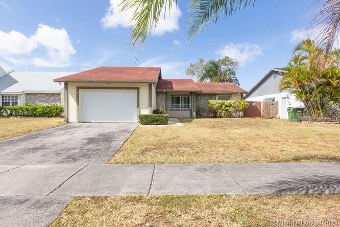 1277 S Fieldlark Ln, Homestead, FL 33035