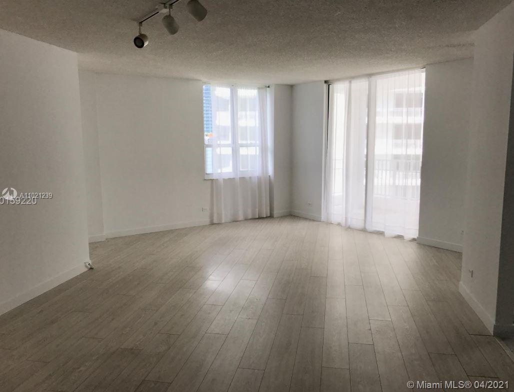 Miami, FL 33131,701 Brickell Key Blvd #1804