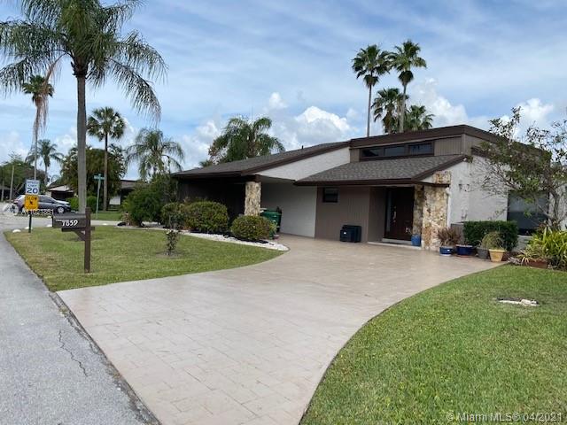 Tamarac, FL 33321,7859 Beechfern Cir #58