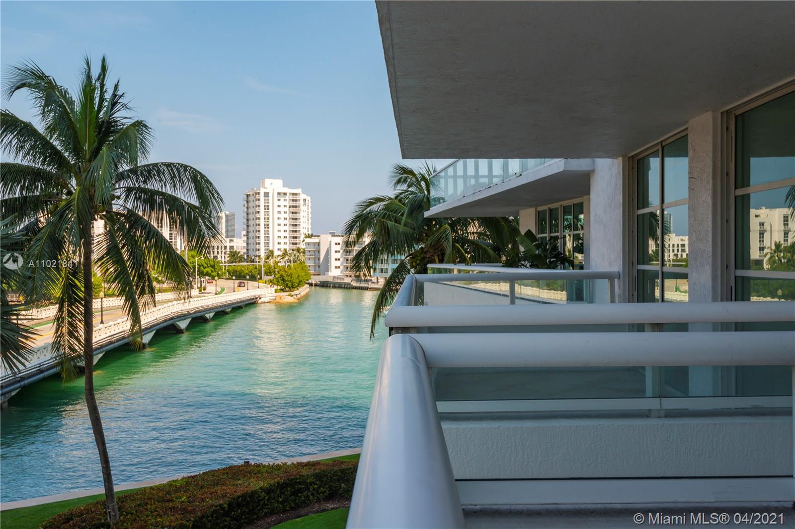 10 Venetian Way #303, Miami Beach, FL 33139