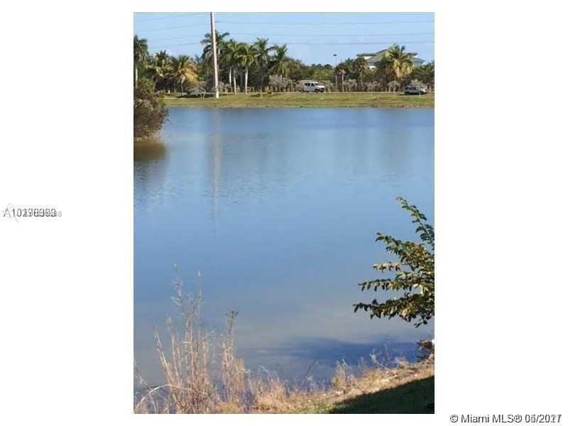 Cutler Bay, FL 33190,22311 SW 88th Pl #202-4