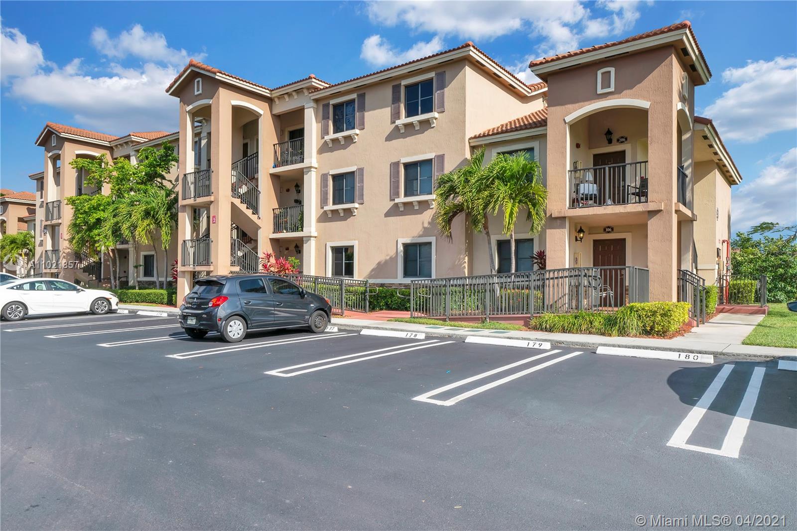 Cutler Bay, FL 33190,22311 SW 88th Pl #203-4