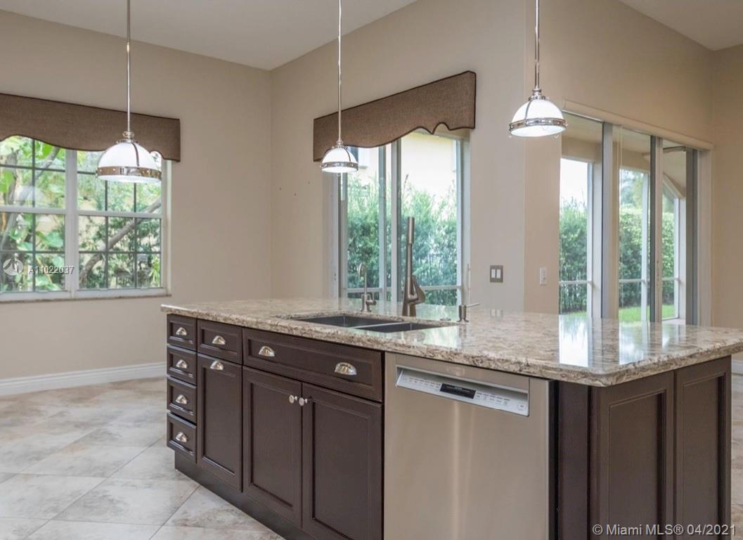 Weston, FL 33327,1531 Blue Jay Cir