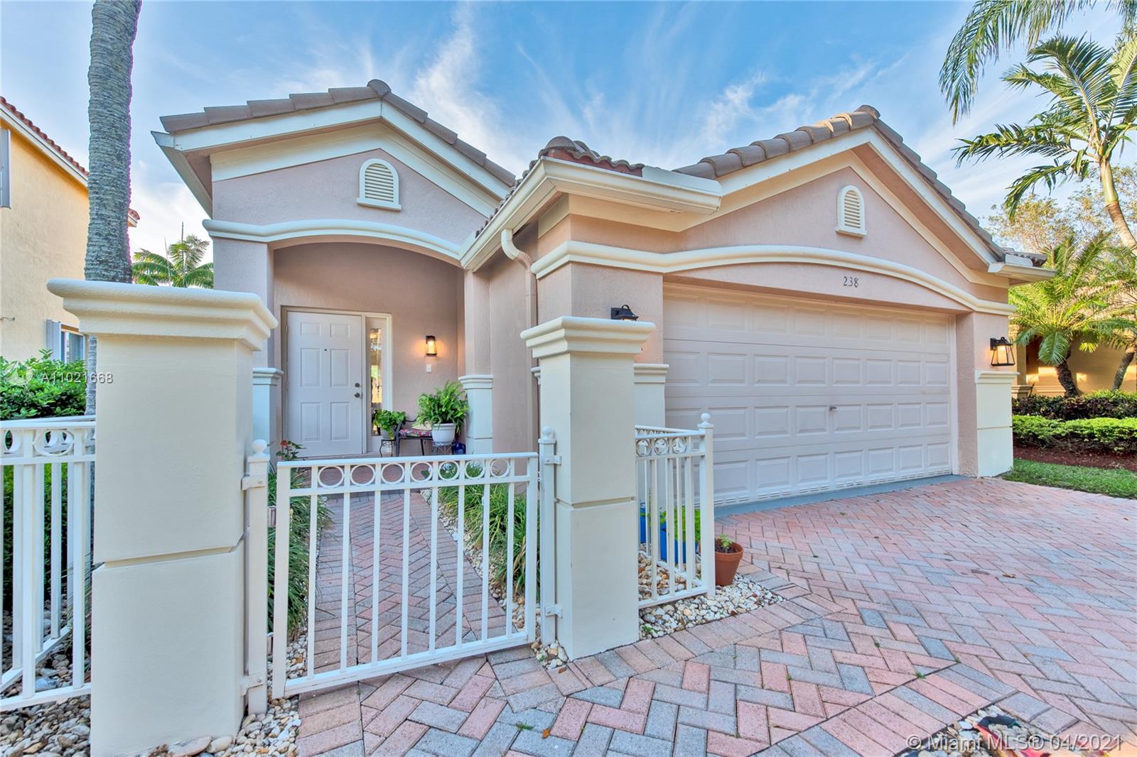 Weston, FL 33327,238 Conservation Dr