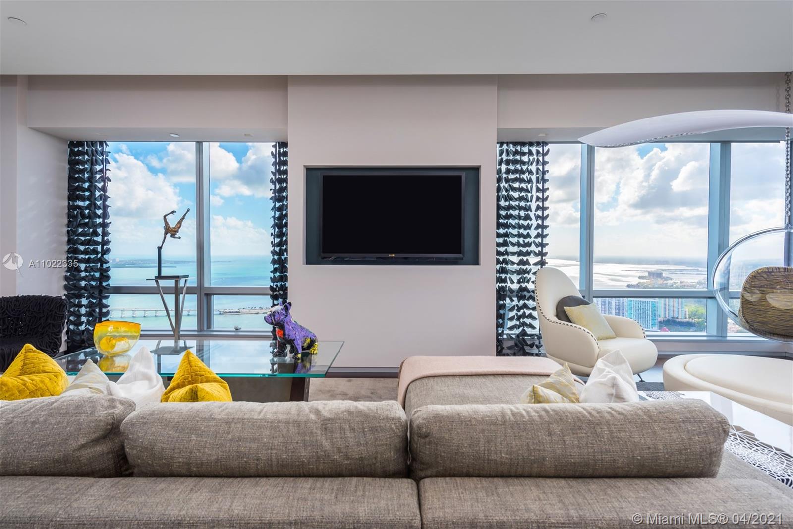 Miami, FL 33131,1425 Brickell Ave #65B