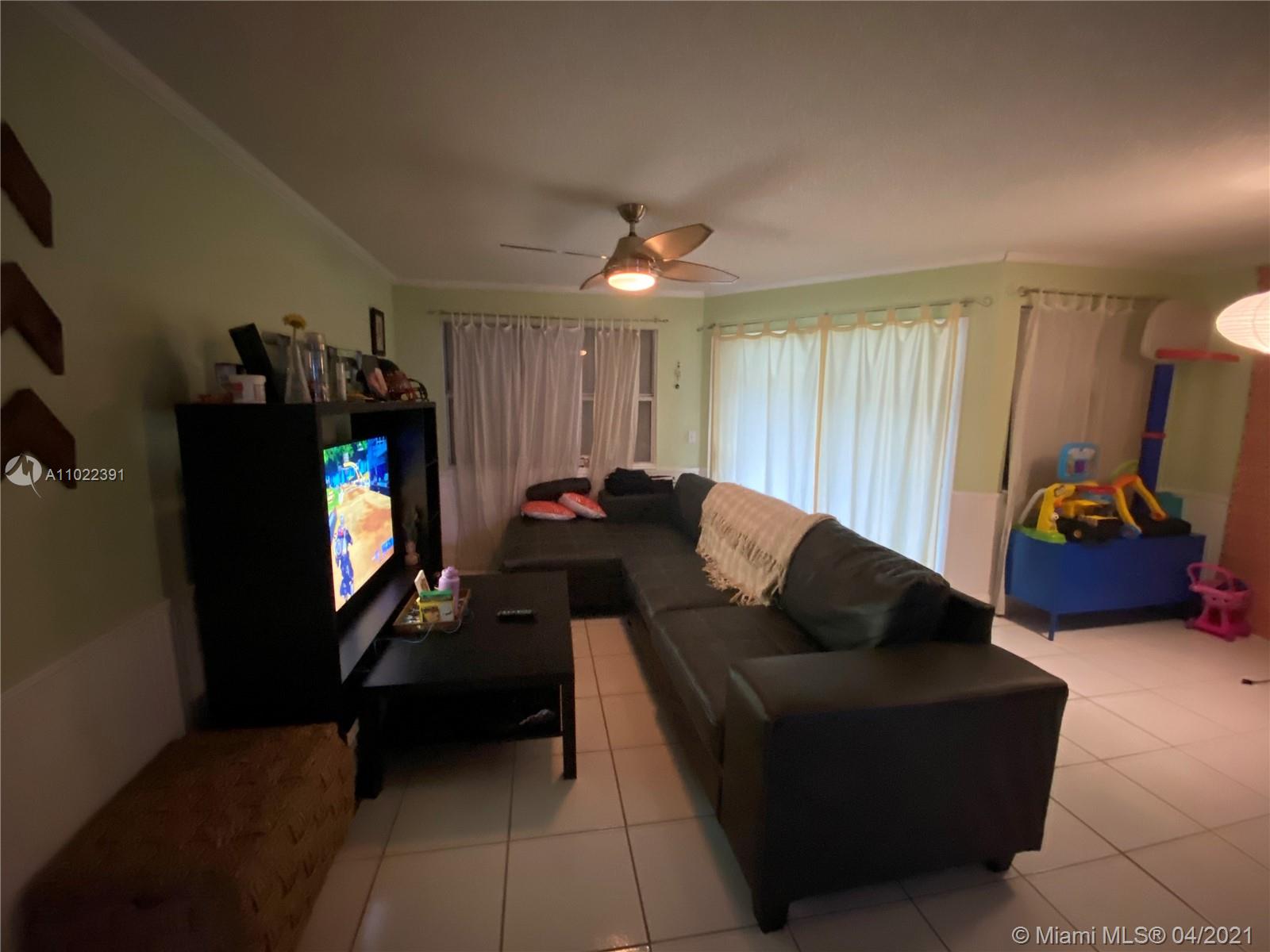 Homestead, FL 33035,2006 SE 27th Dr #203-A