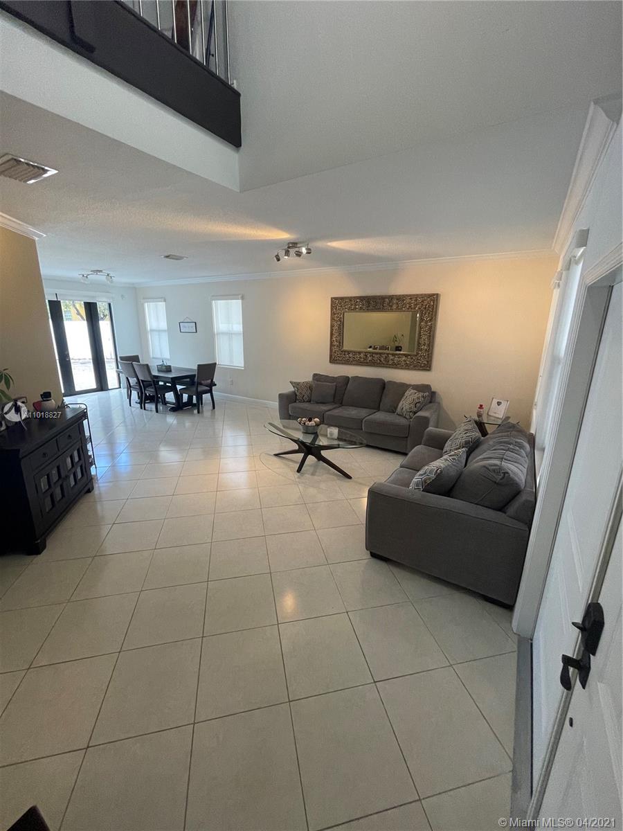 Doral, FL 33172,821 NW 97th Ct