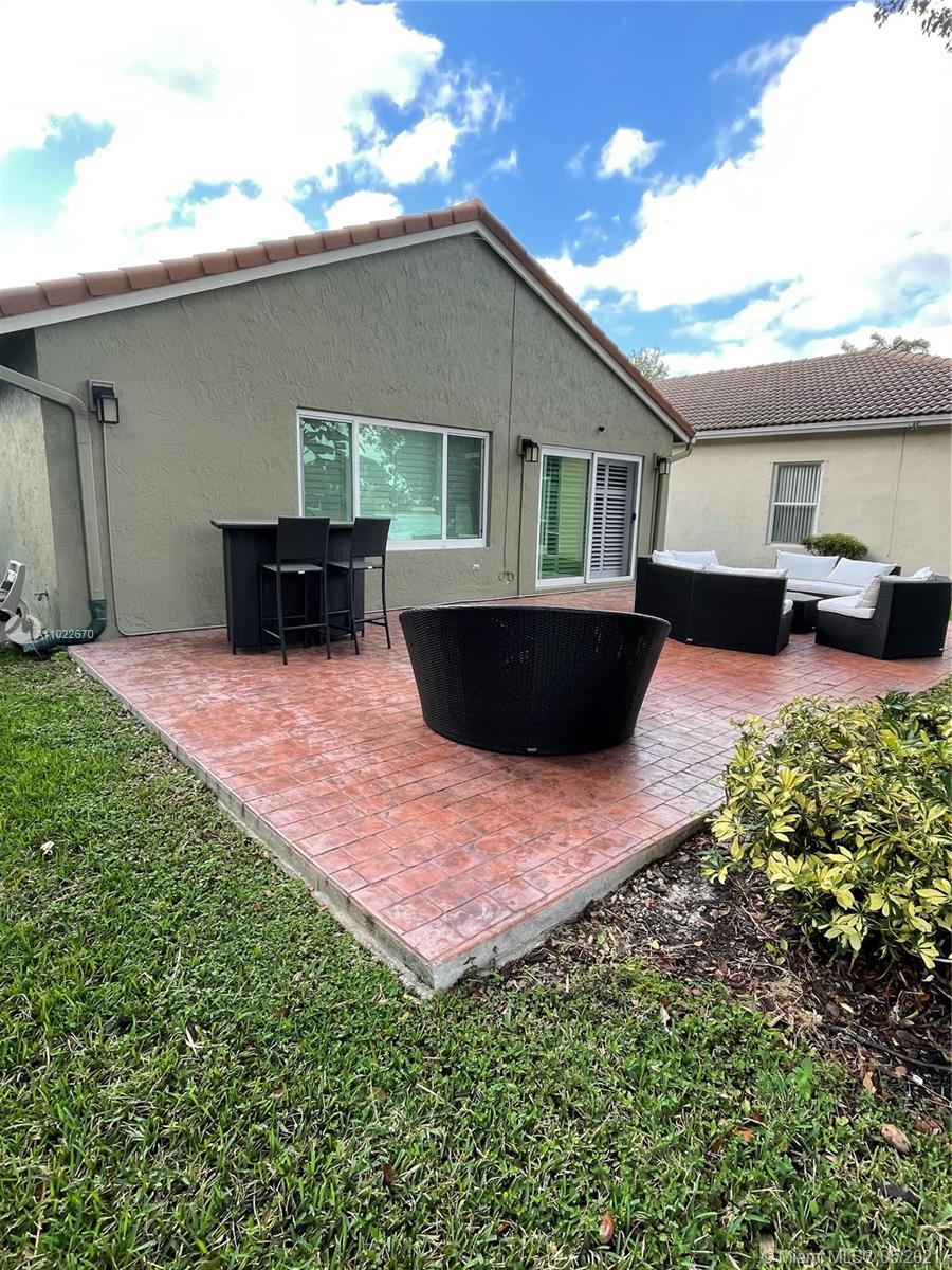 Weston, FL 33331,4112 Sapphire Ter